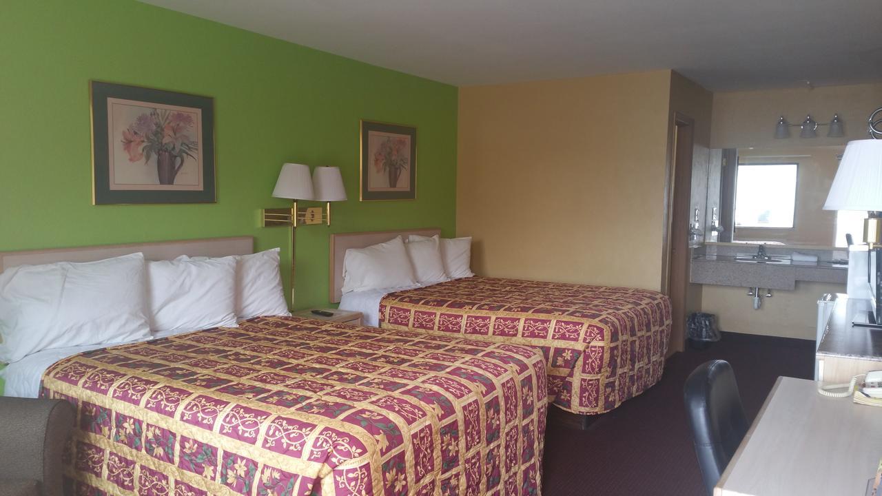 Economy Inn & Suites Harrisburg 외부 사진